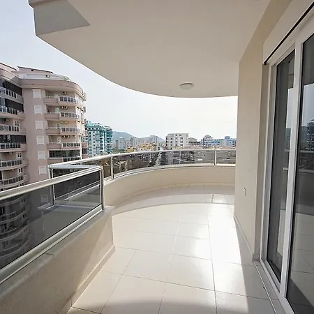 Lal 1 Apartment