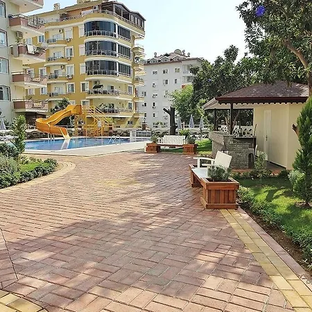 Lal 1 Apartment